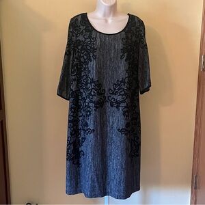 📸🧨 Size 16  db Established 1962, Black & Gray Patterned Dress, 1/2 Sleeves